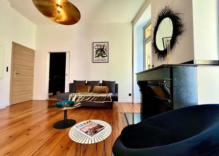 Апартаменты Merveilleux T2 De Standing A 90m De La Garonne *