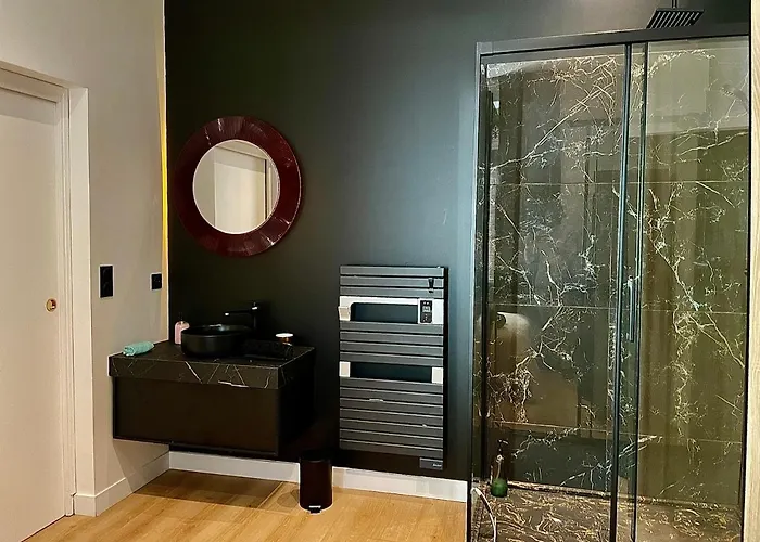 Merveilleux T2 De Standing A 90m De La Garonne