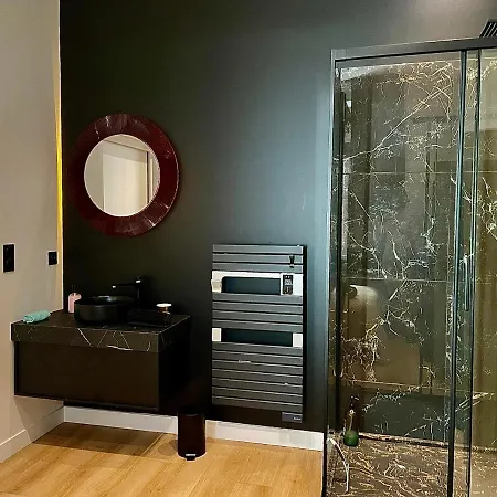 Merveilleux T2 De Standing A 90m De La Garonne